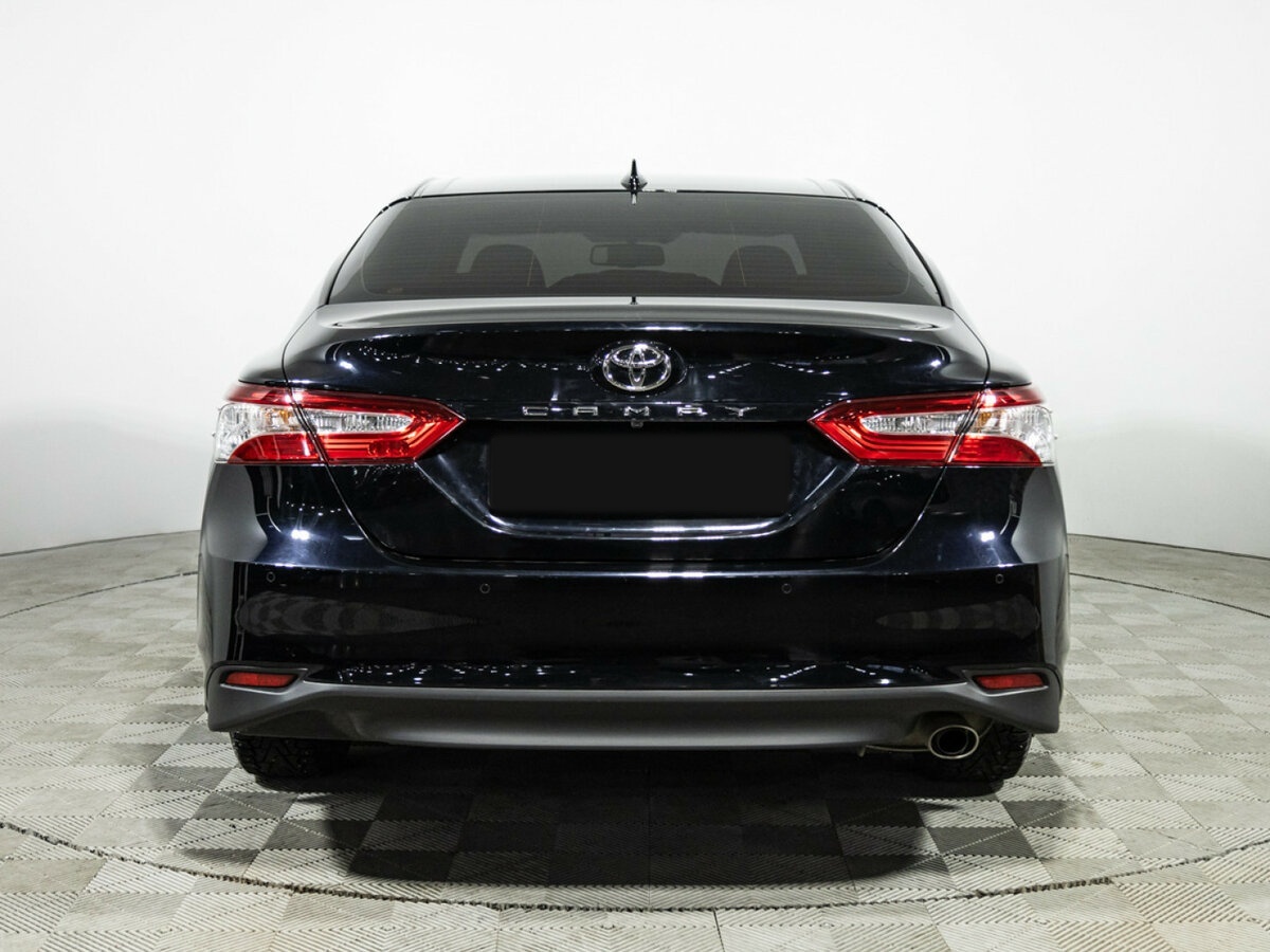 Toyota Camry с пробегом — 2021 год. Фото: #5