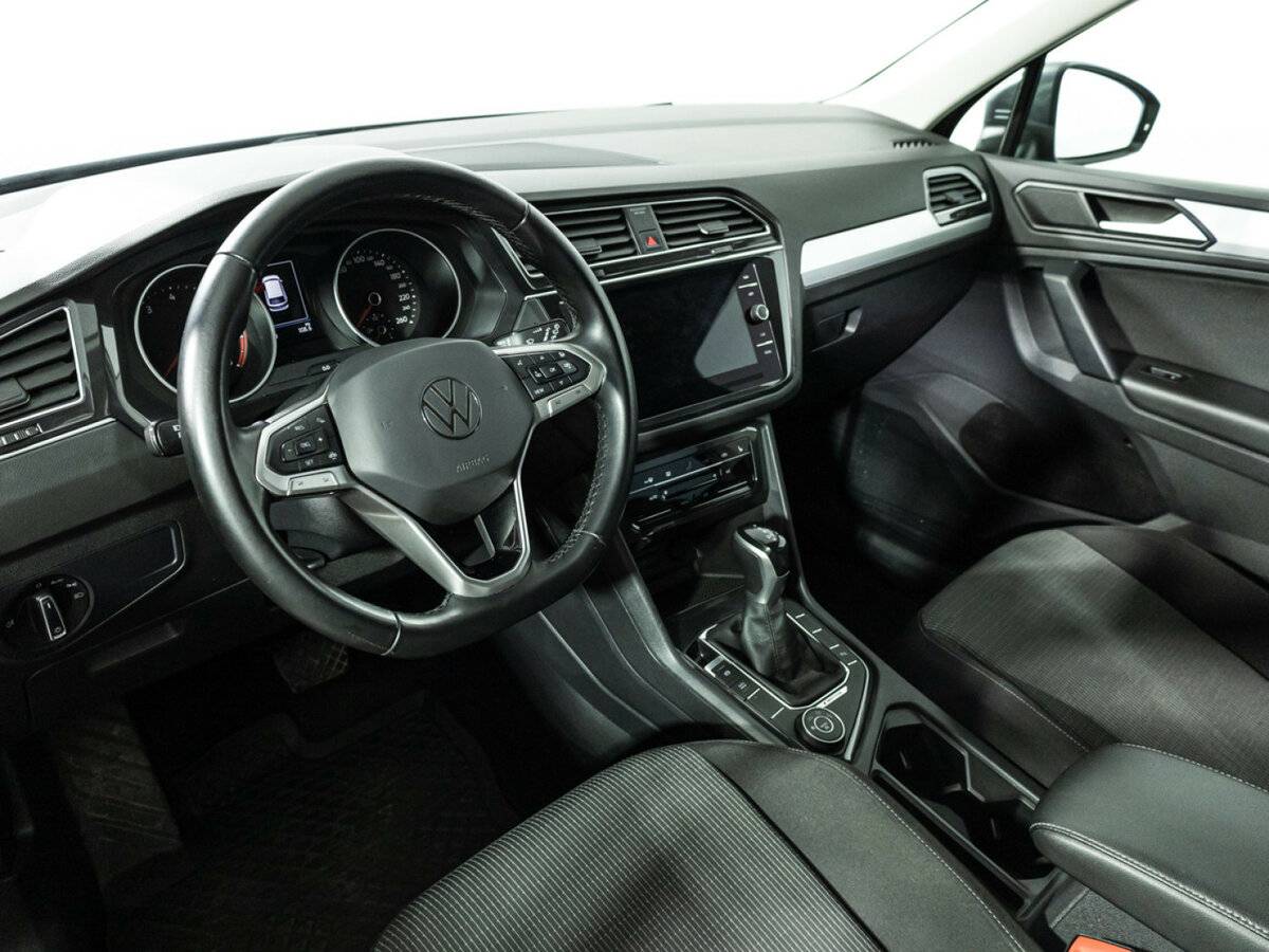 Volkswagen Tiguan с пробегом — 2022 год. Фото: #10
