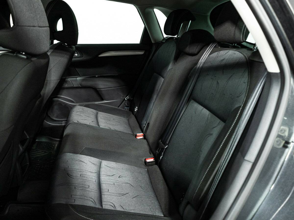 Citroen C4 с пробегом — 2012 год. Фото: #9