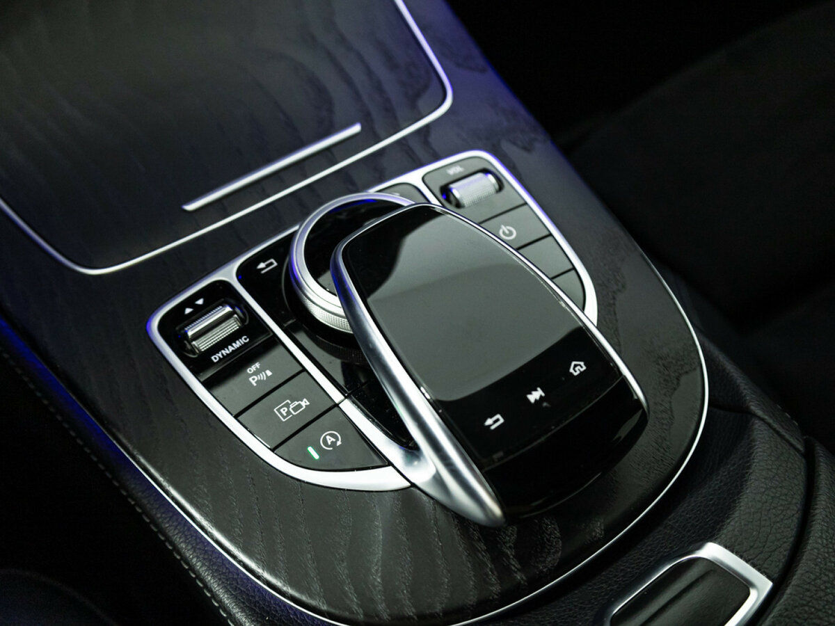 Mercedes-Benz E-Класс с пробегом — 2019 год. Фото: #18
