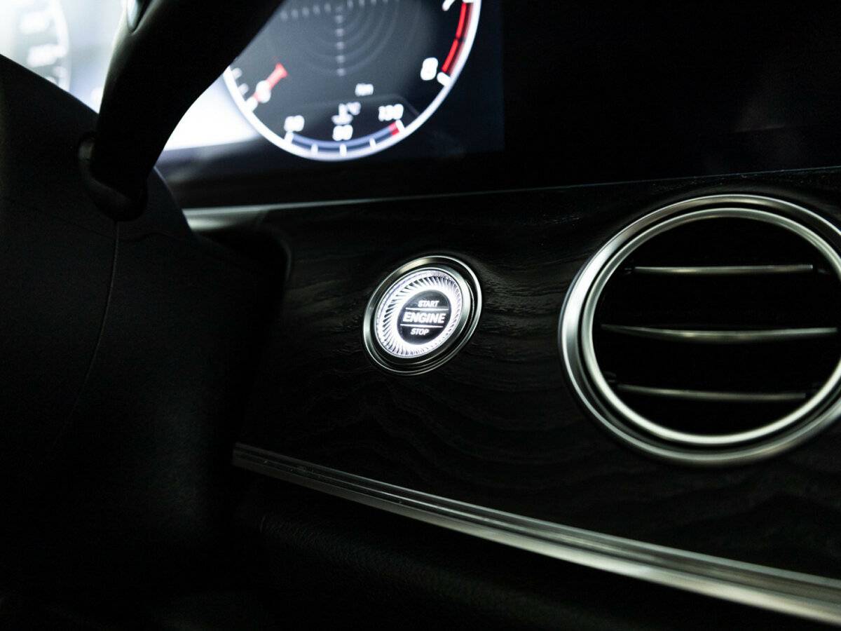 Mercedes-Benz E-Класс с пробегом — 2019 год. Фото: #19