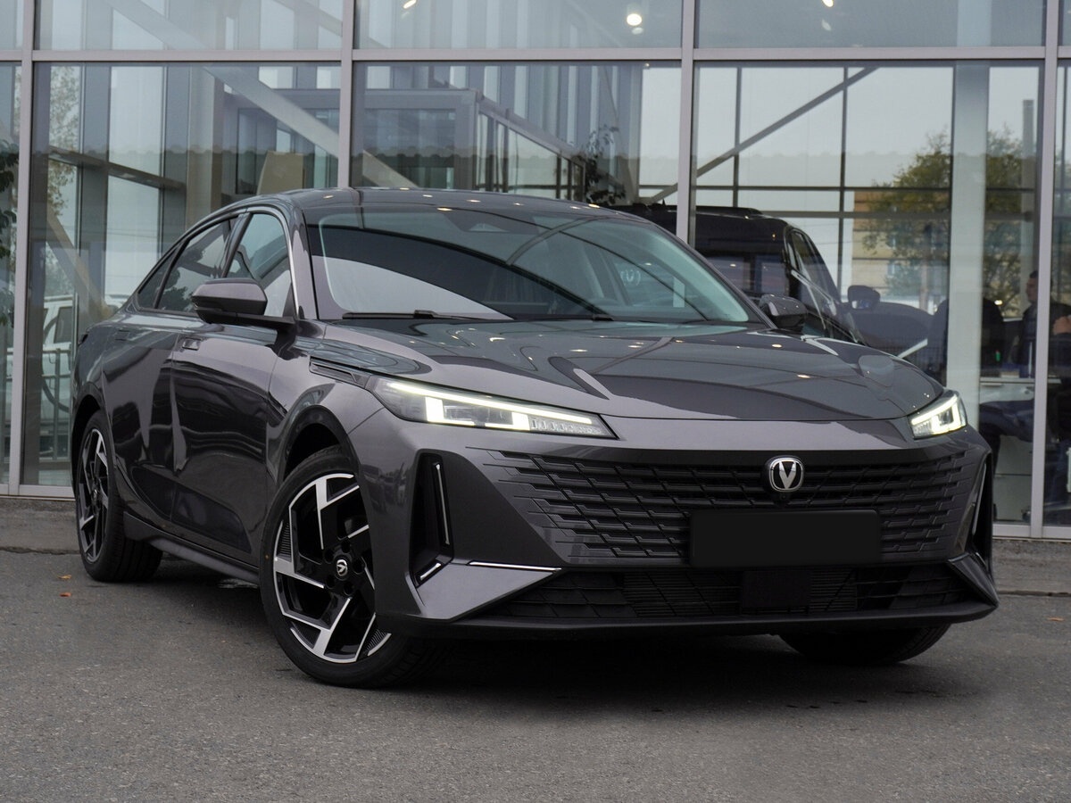 Changan Lamore с пробегом — 2024 год. Фото: #2