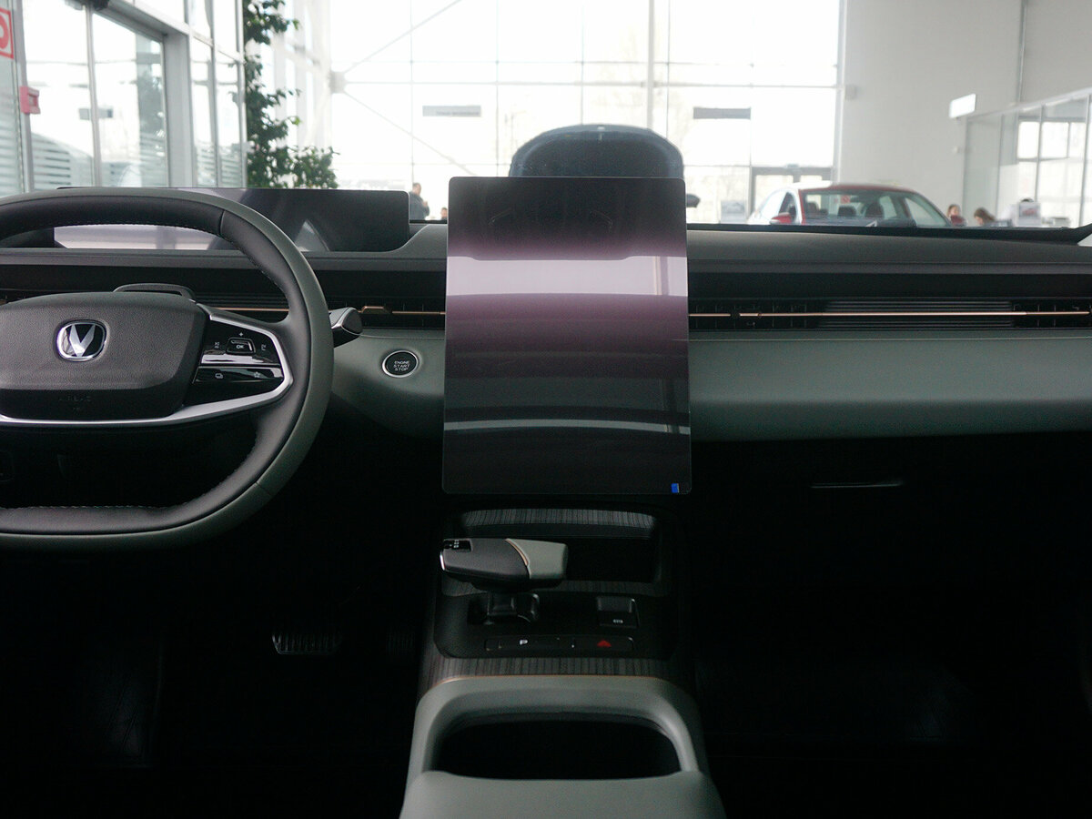 Changan Lamore с пробегом — 2024 год. Фото: #10