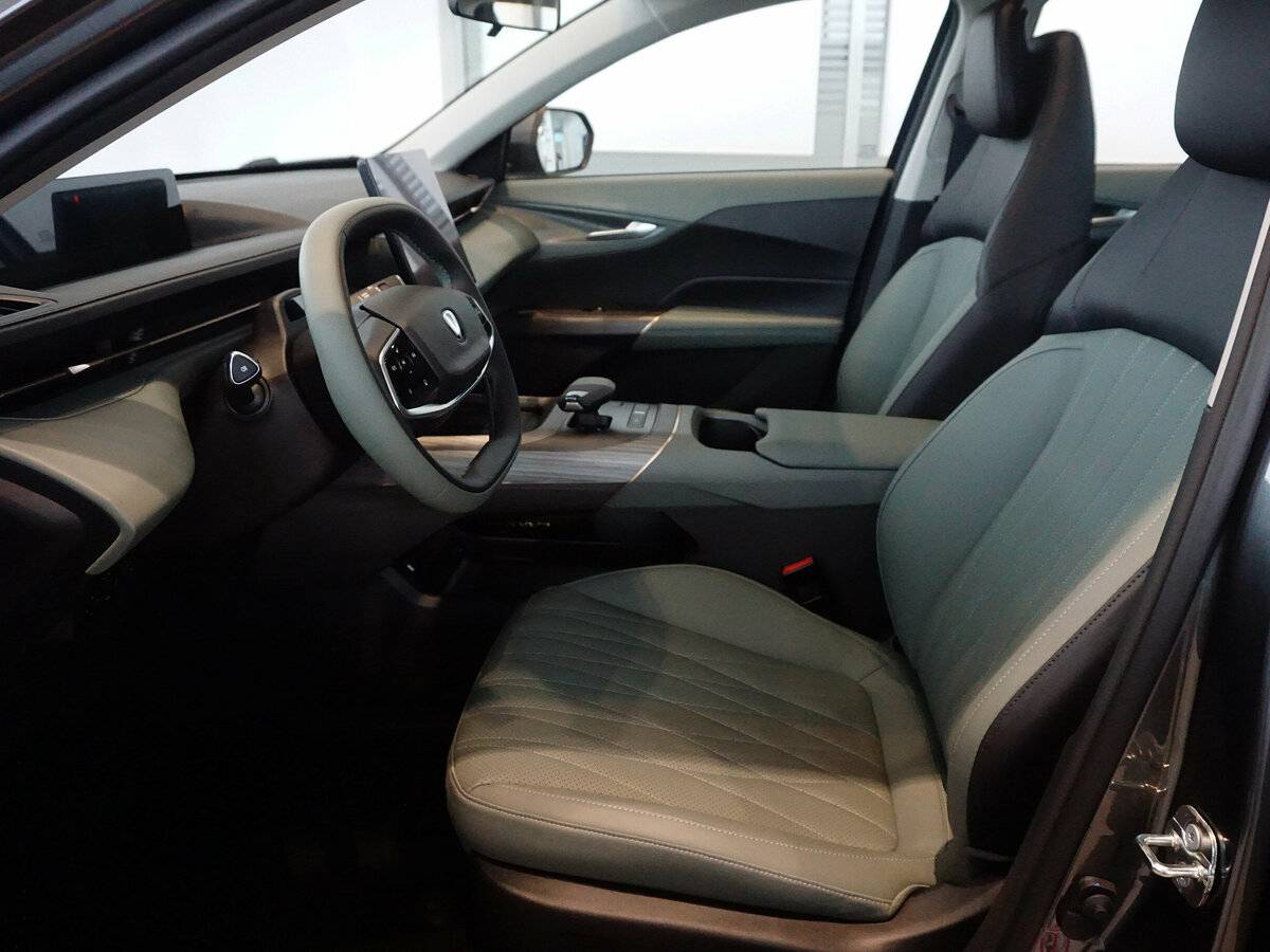 Changan Lamore с пробегом — 2024 год. Фото: #11