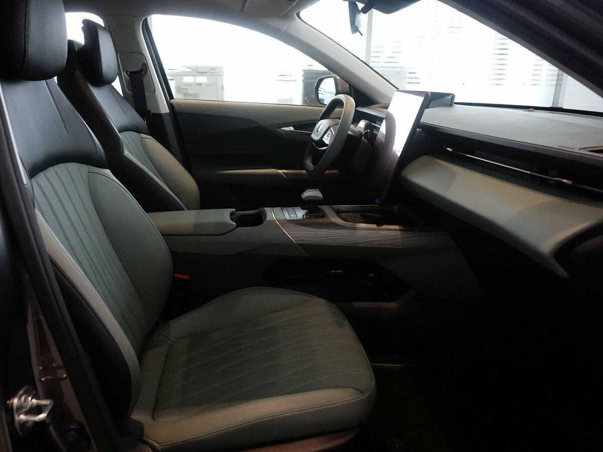 Changan Lamore с пробегом — 2024 год. Фото: #12