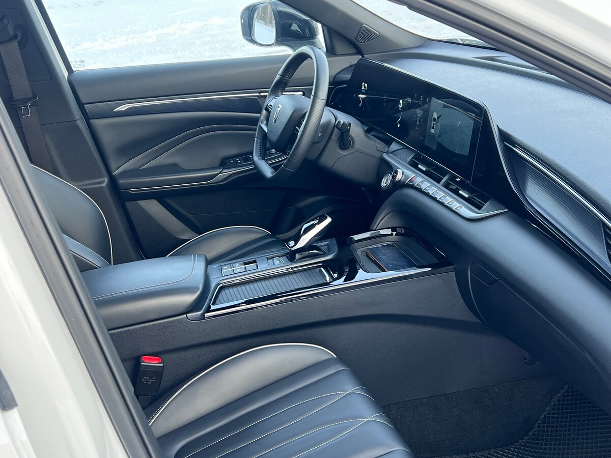 FAW Bestune T55 с пробегом — 2023 год. Фото: #8