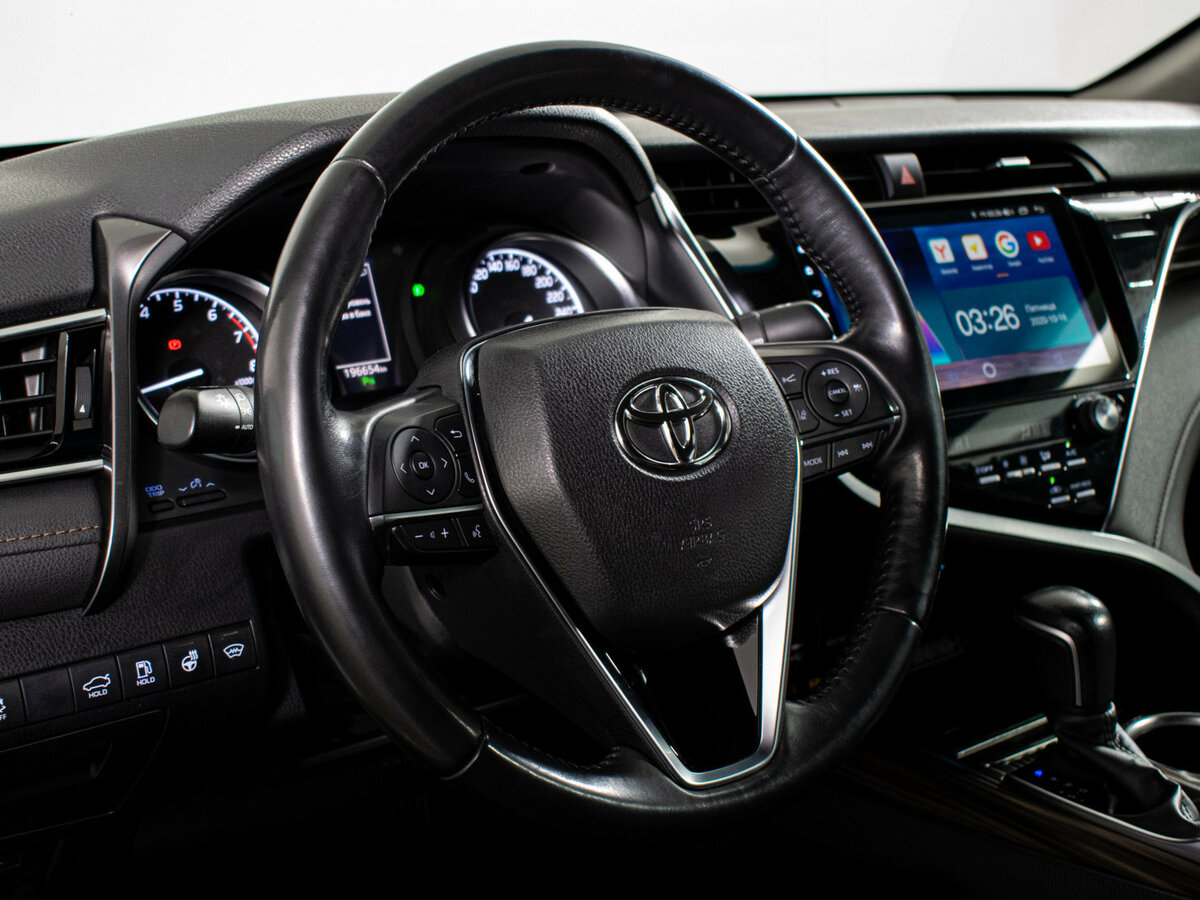 Toyota Camry с пробегом — 2020 год. Фото: #10