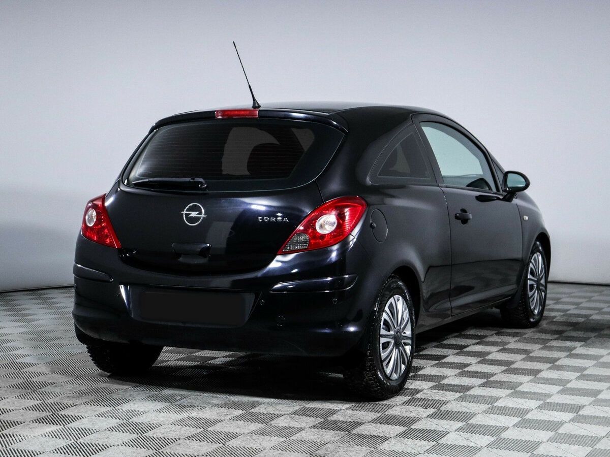 Opel Corsa с пробегом — 2010 год. Фото: #3