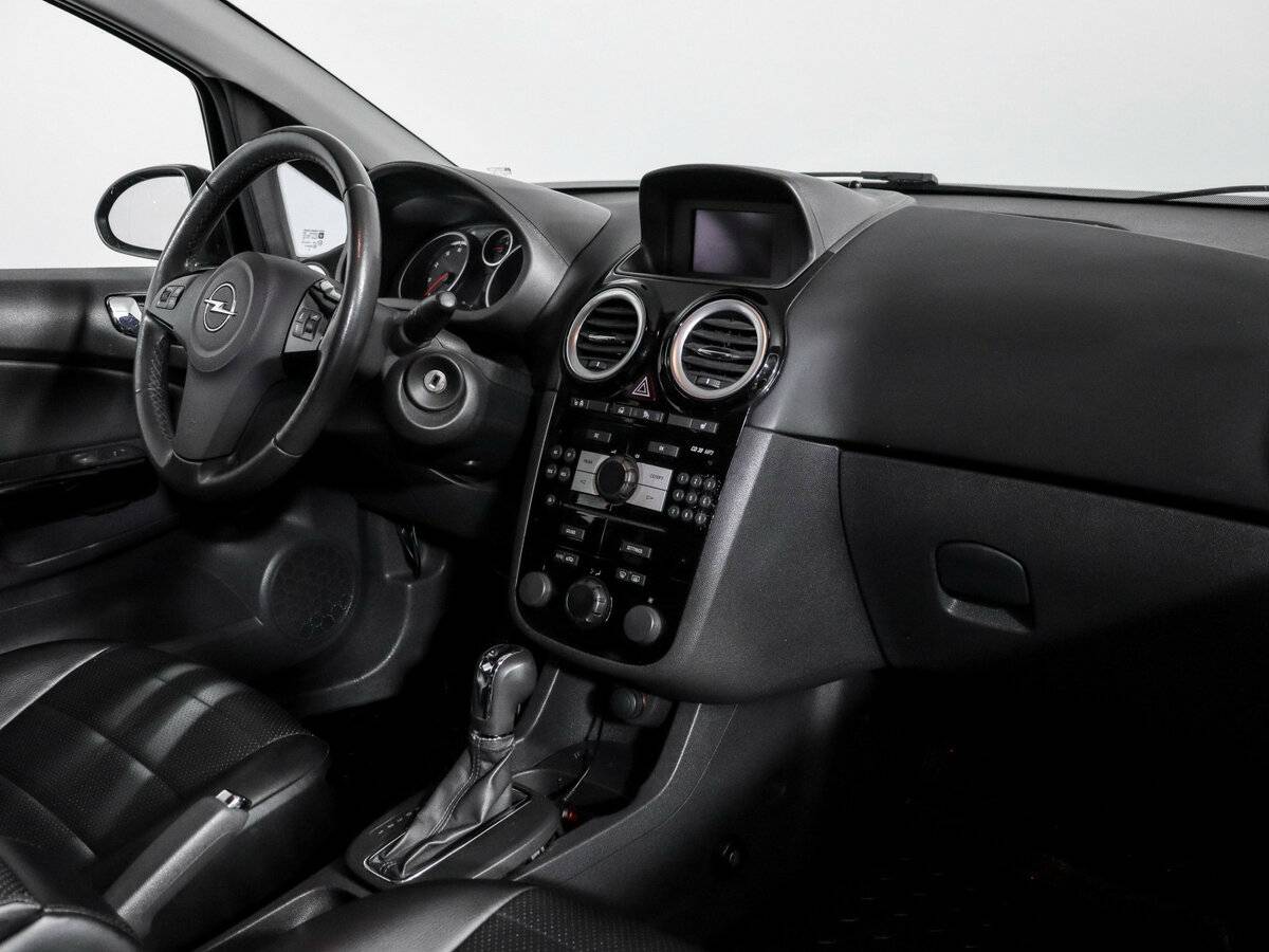 Opel Corsa с пробегом — 2010 год. Фото: #6