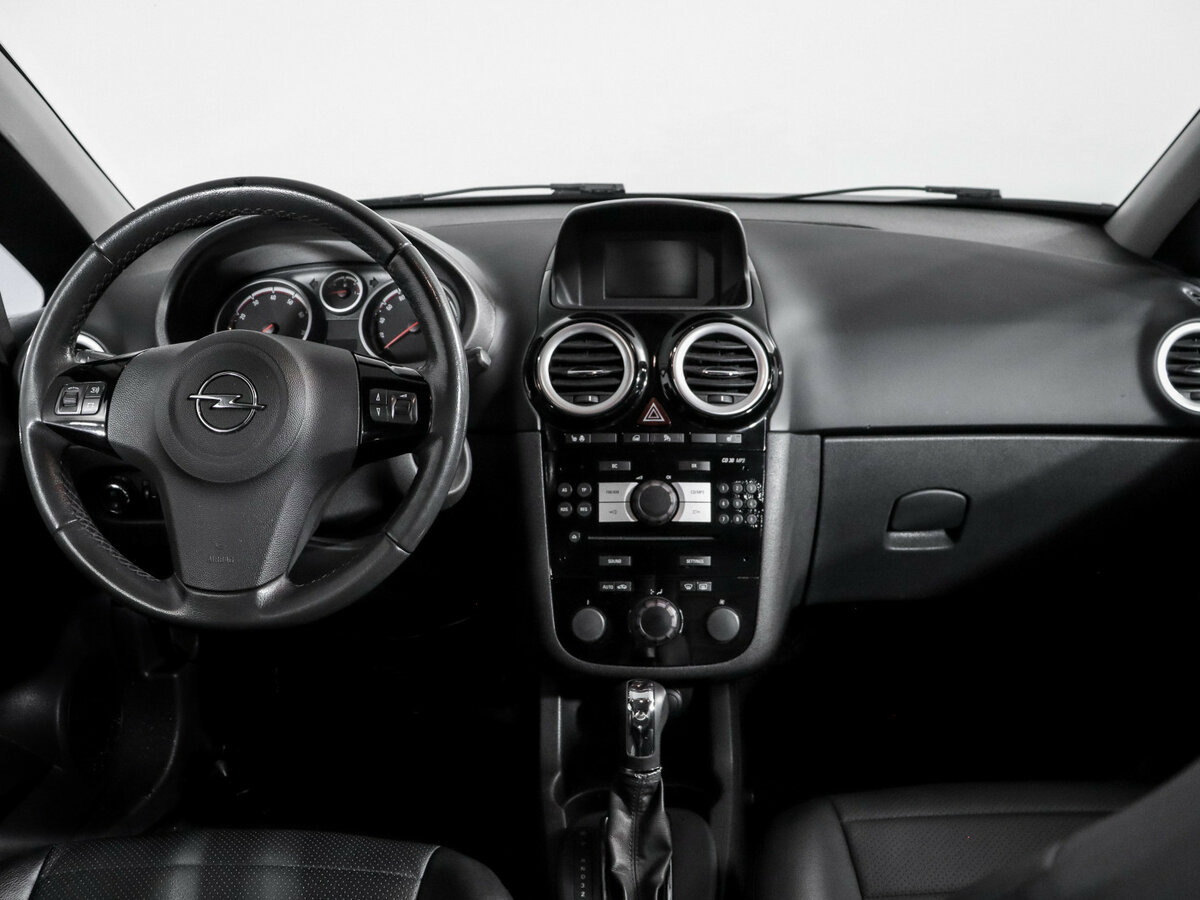 Opel Corsa с пробегом — 2010 год. Фото: #9