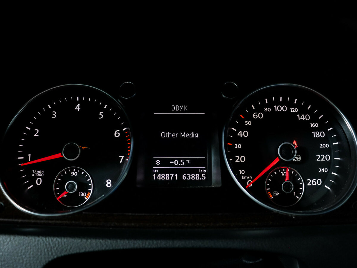 Volkswagen Passat с пробегом — 2011 год. Фото: #7