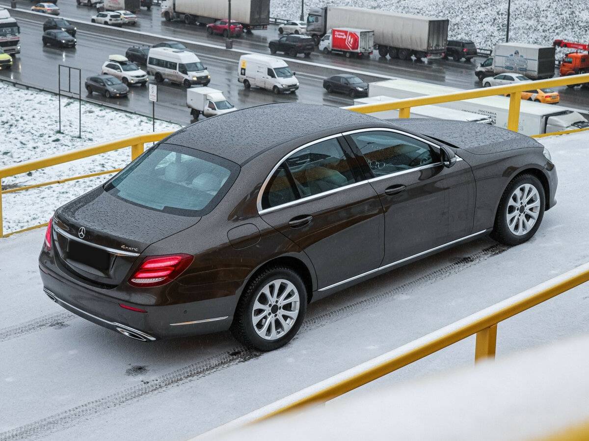 Mercedes-Benz E-Класс с пробегом — 2016 год. Фото: #4