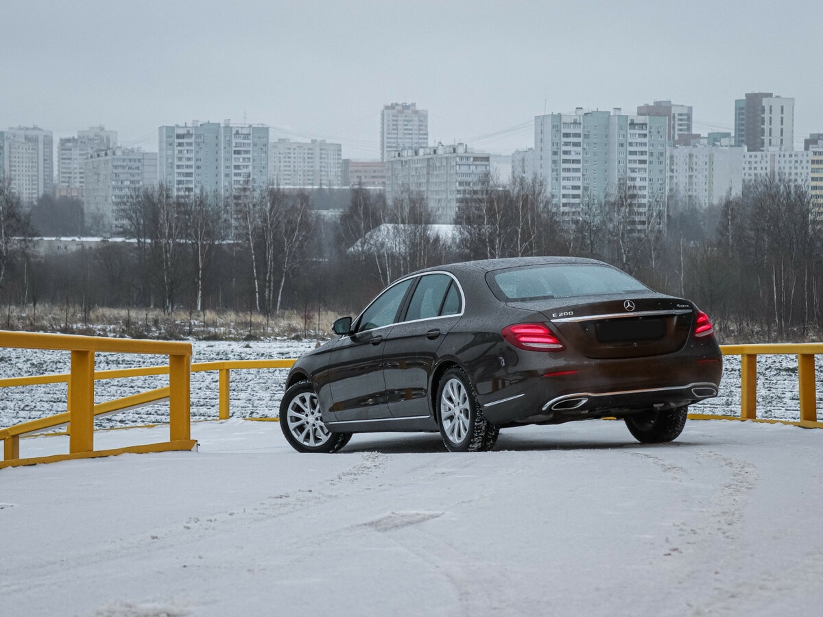 Mercedes-Benz E-Класс с пробегом — 2016 год. Фото: #18