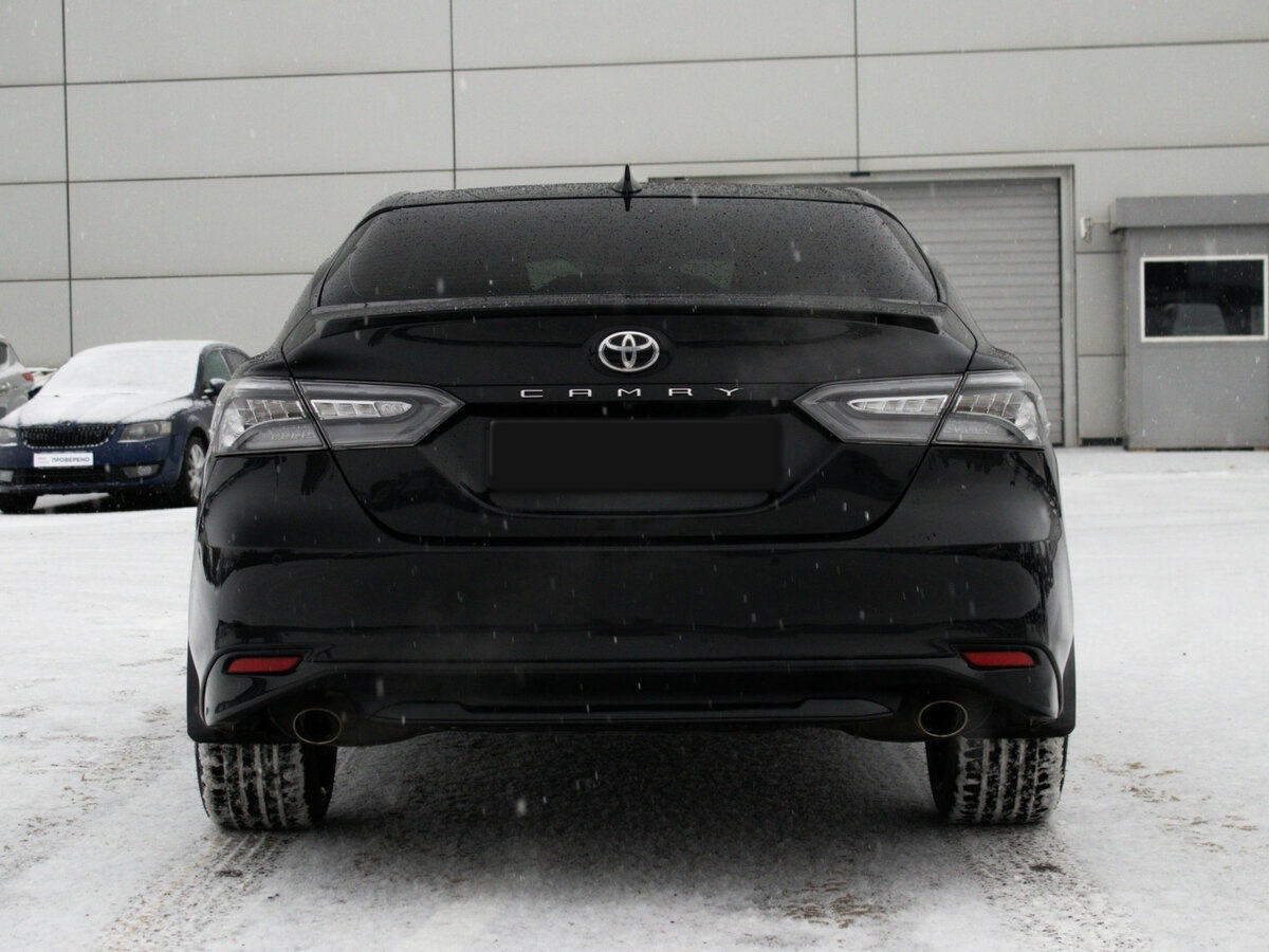 Toyota Camry с пробегом — 2022 год. Фото: #5