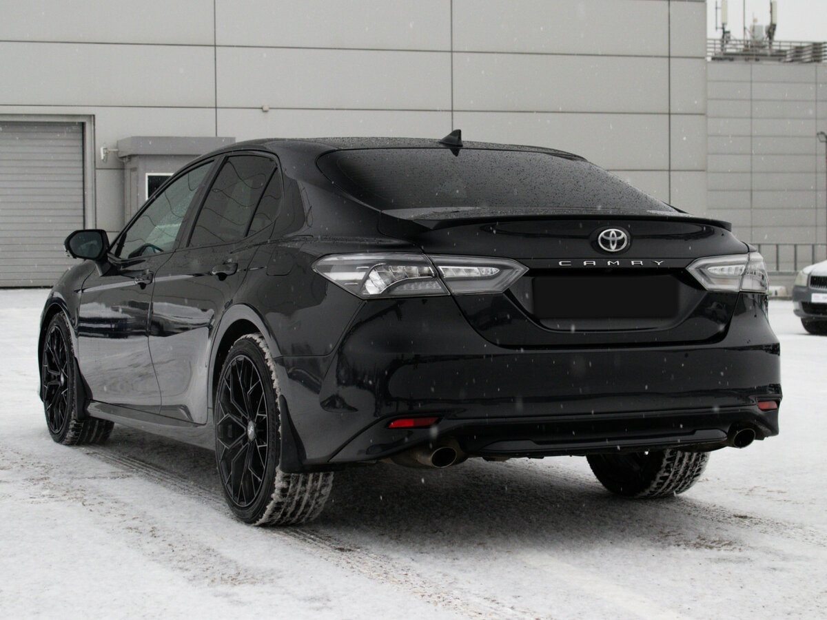 Toyota Camry с пробегом — 2022 год. Фото: #6