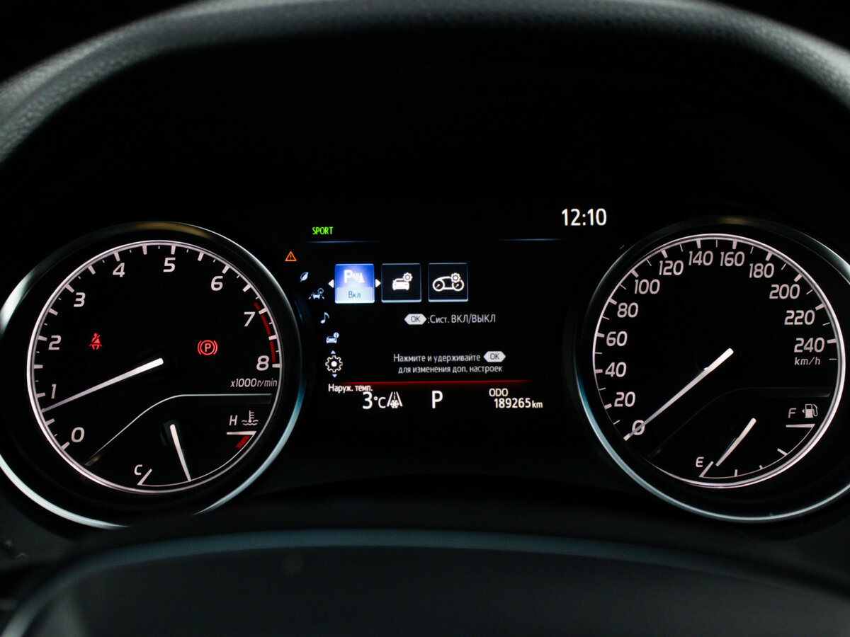 Toyota Camry с пробегом — 2022 год. Фото: #8