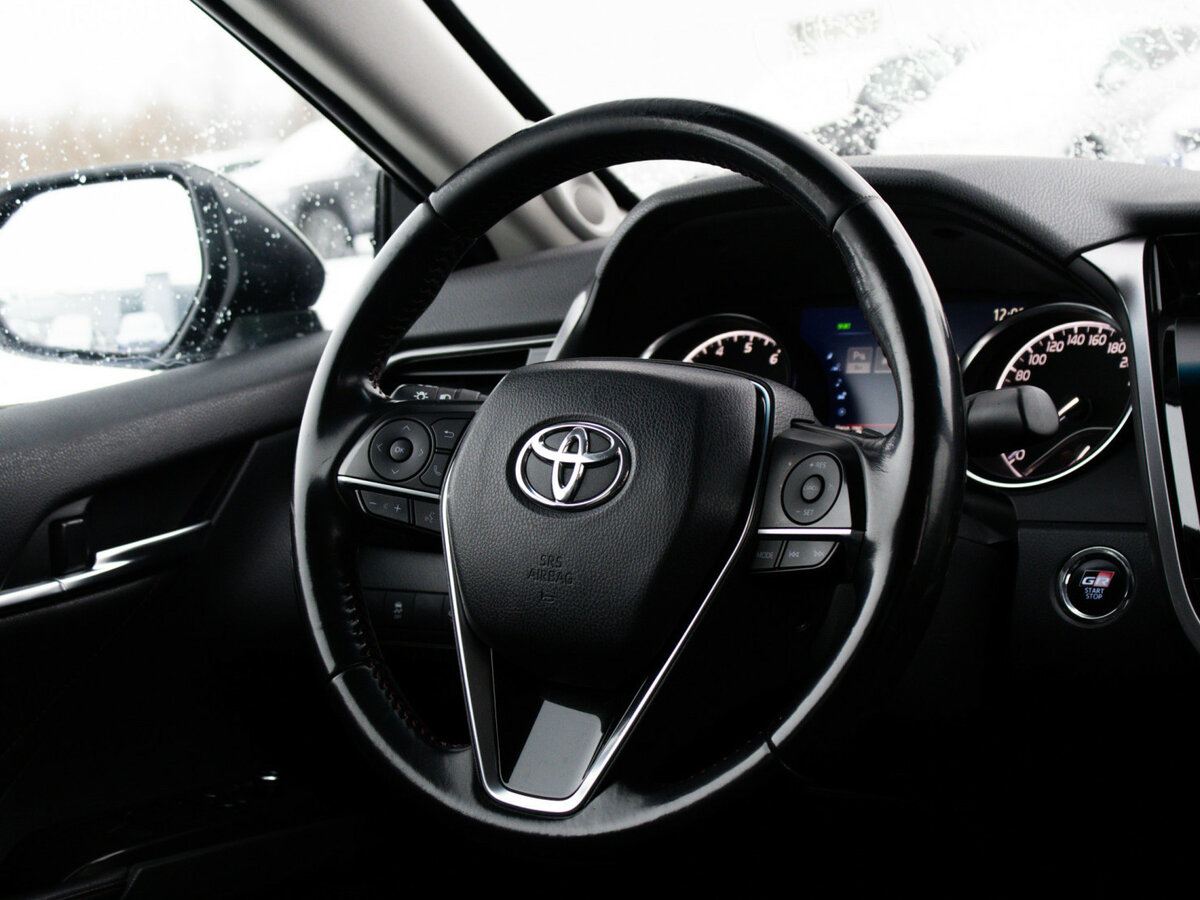 Toyota Camry с пробегом — 2022 год. Фото: #14