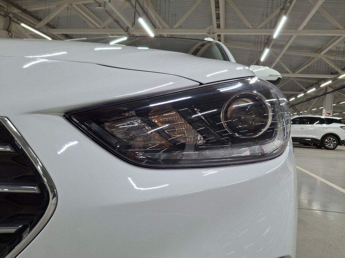 Hyundai Solaris с пробегом — 2017 год. Фото: #16