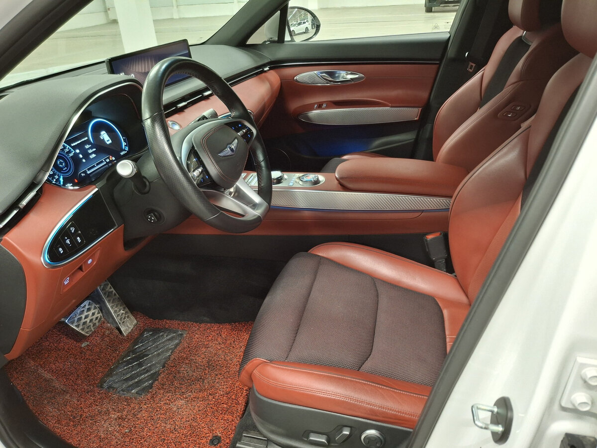 Genesis GV70 с пробегом — 2021 год. Фото: #15