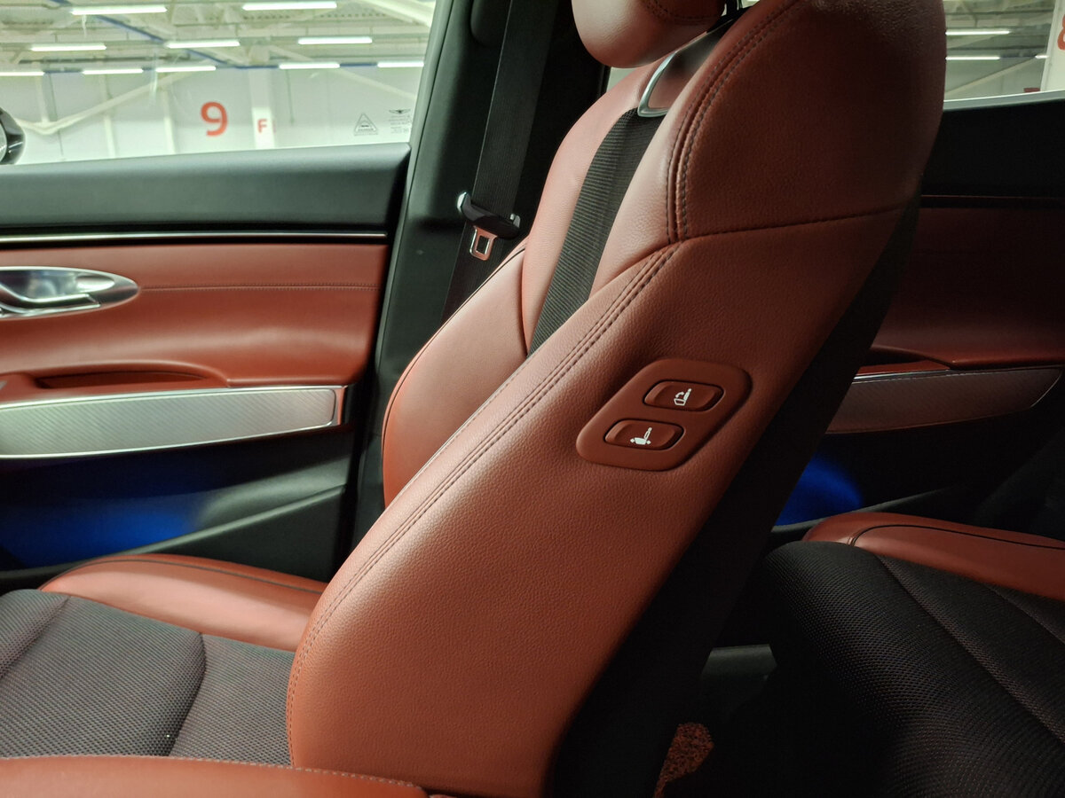 Genesis GV70 с пробегом — 2021 год. Фото: #19