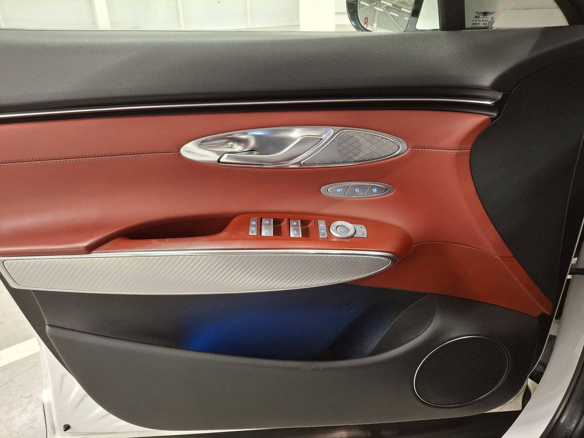 Genesis GV70 с пробегом — 2021 год. Фото: #24