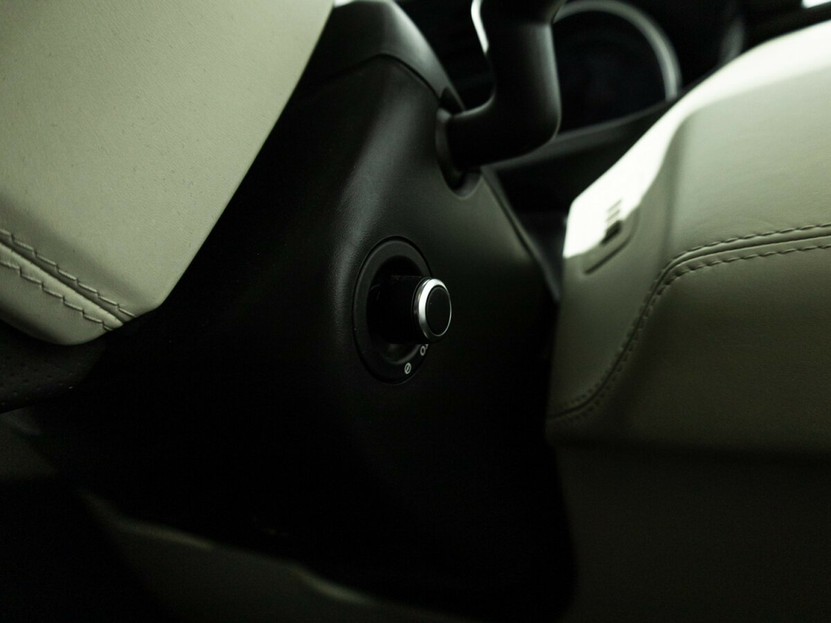 Land Rover Range Rover Sport с пробегом — 2014 год. Фото: #18