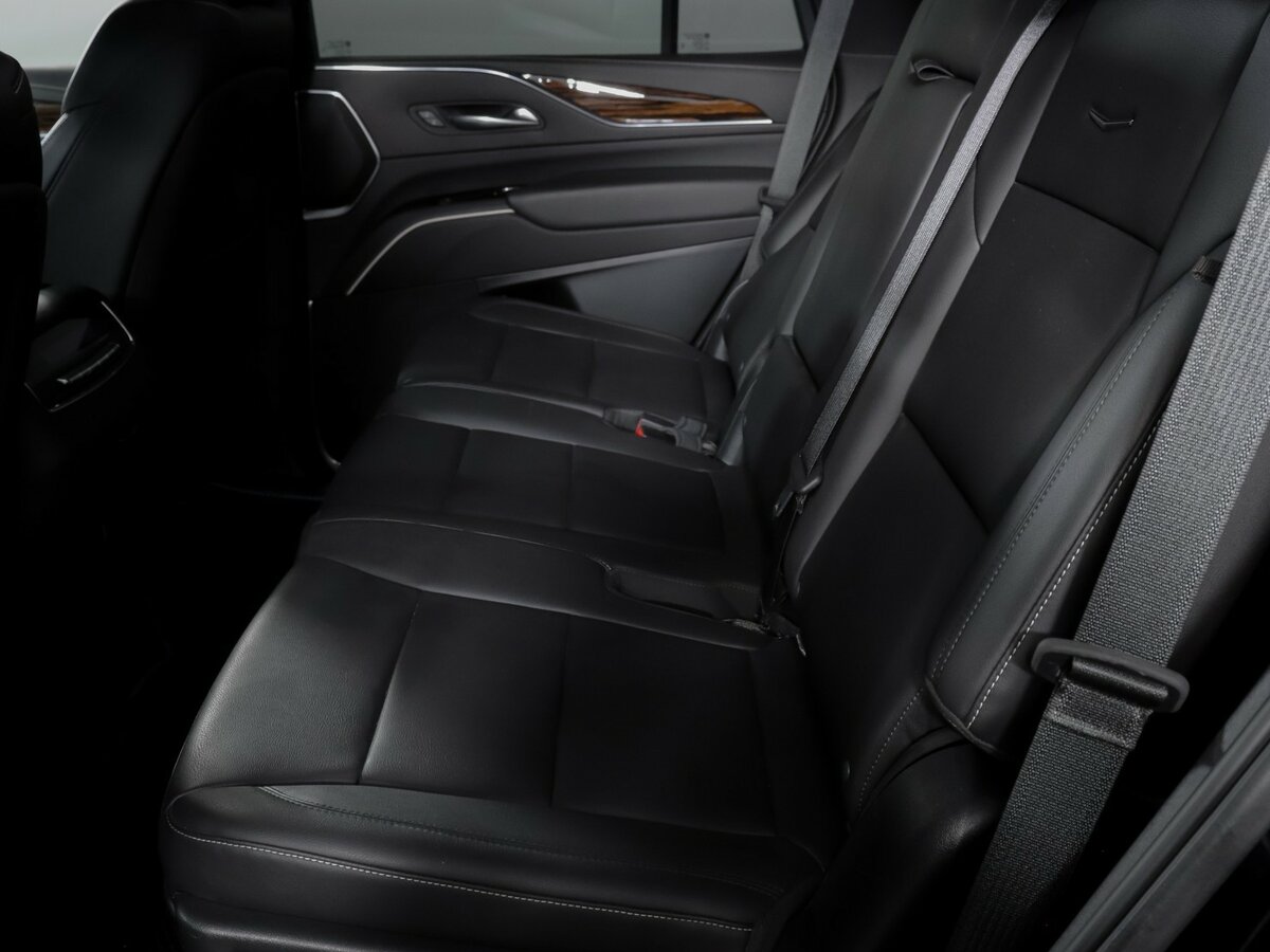 Cadillac Escalade с пробегом — 2021 год. Фото: #9