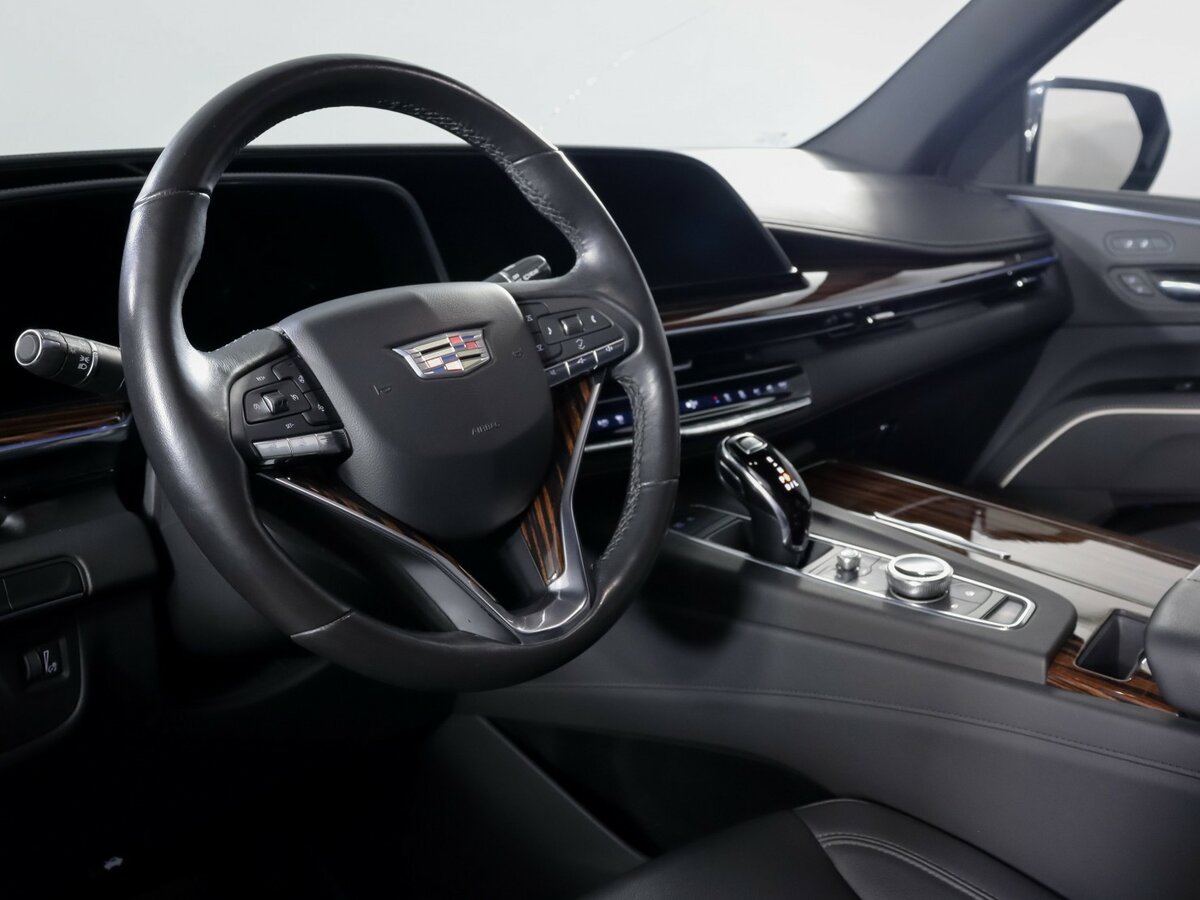 Cadillac Escalade с пробегом — 2021 год. Фото: #13