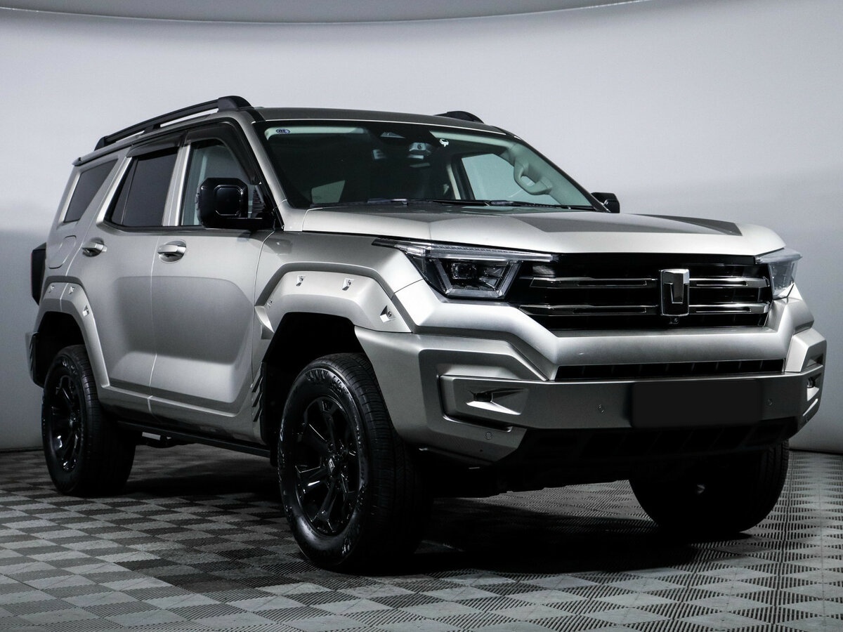 Tank 400 с пробегом — 2023 год. Фото: #2