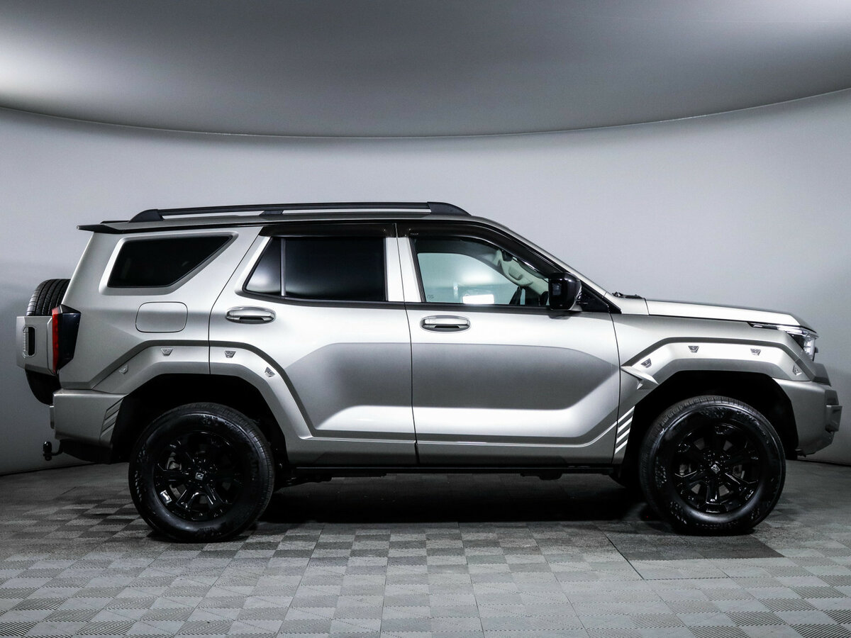 Tank 400 с пробегом — 2023 год. Фото: #3