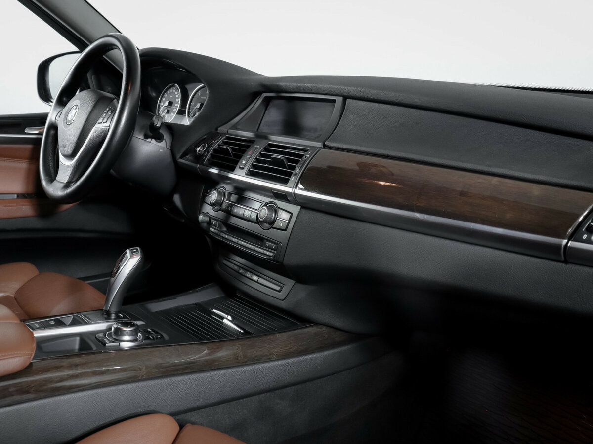 BMW X5 с пробегом — 2013 год. Фото: #8