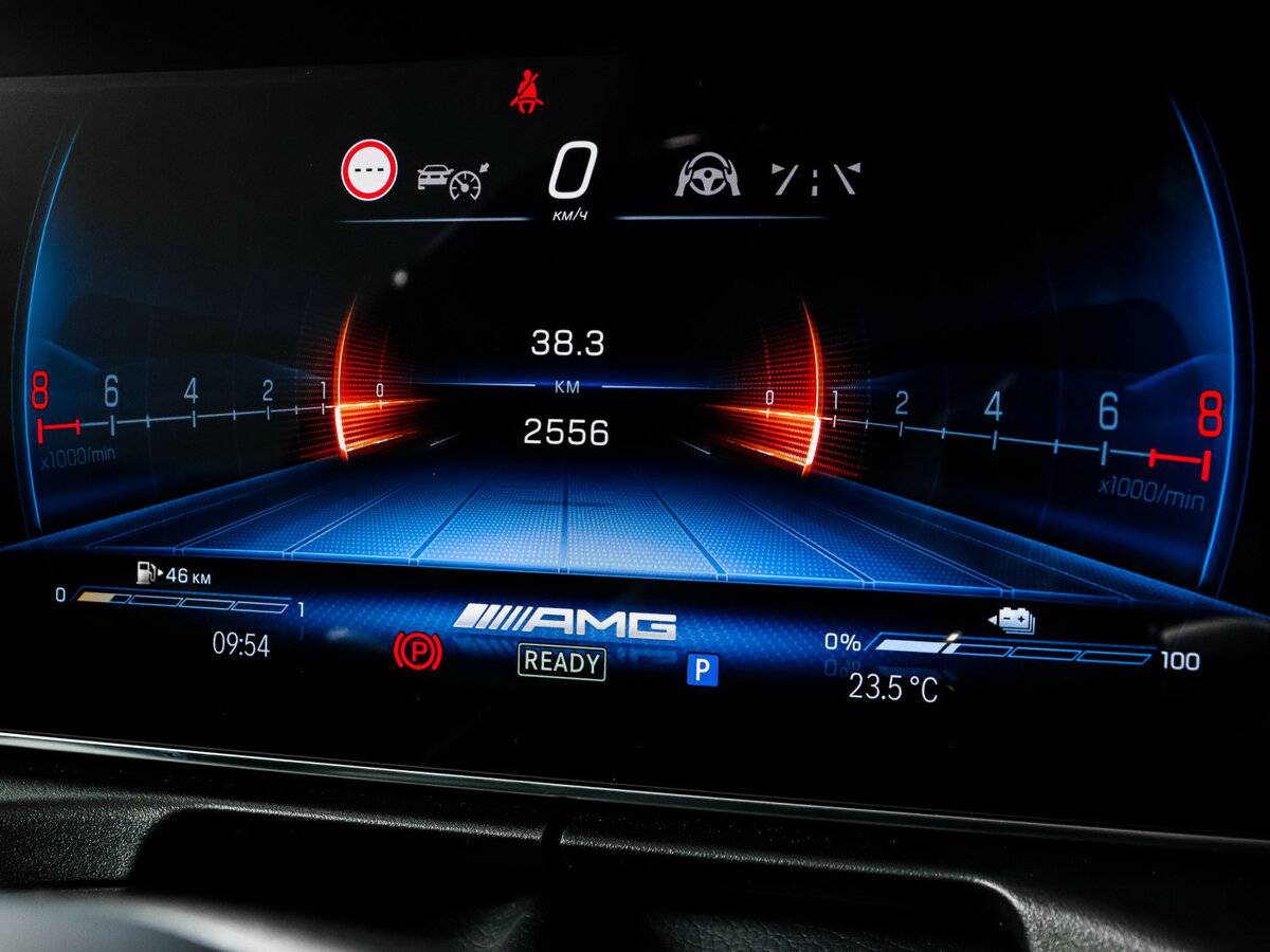 Mercedes-Benz C-Класс AMG с пробегом — 2024 год. Фото: #8