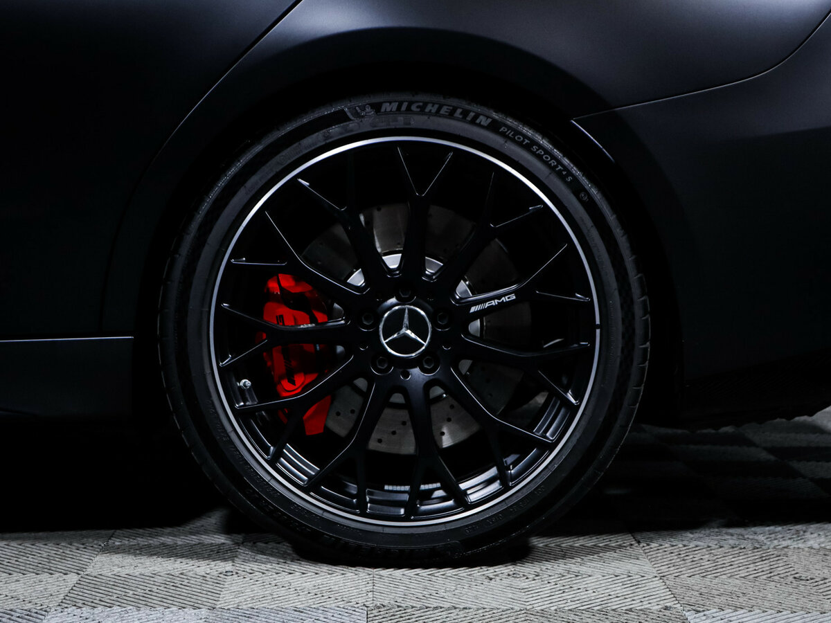 Mercedes-Benz C-Класс AMG с пробегом — 2024 год. Фото: #11