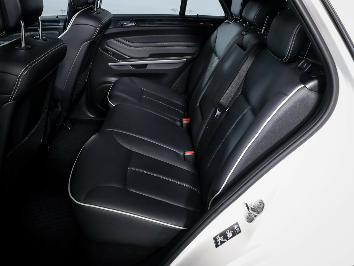 Mercedes-Benz M-Класс с пробегом — 2011 год. Фото: #7