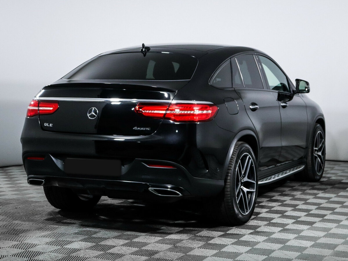 Mercedes-Benz GLE Coupe с пробегом — 2018 год. Фото: #2