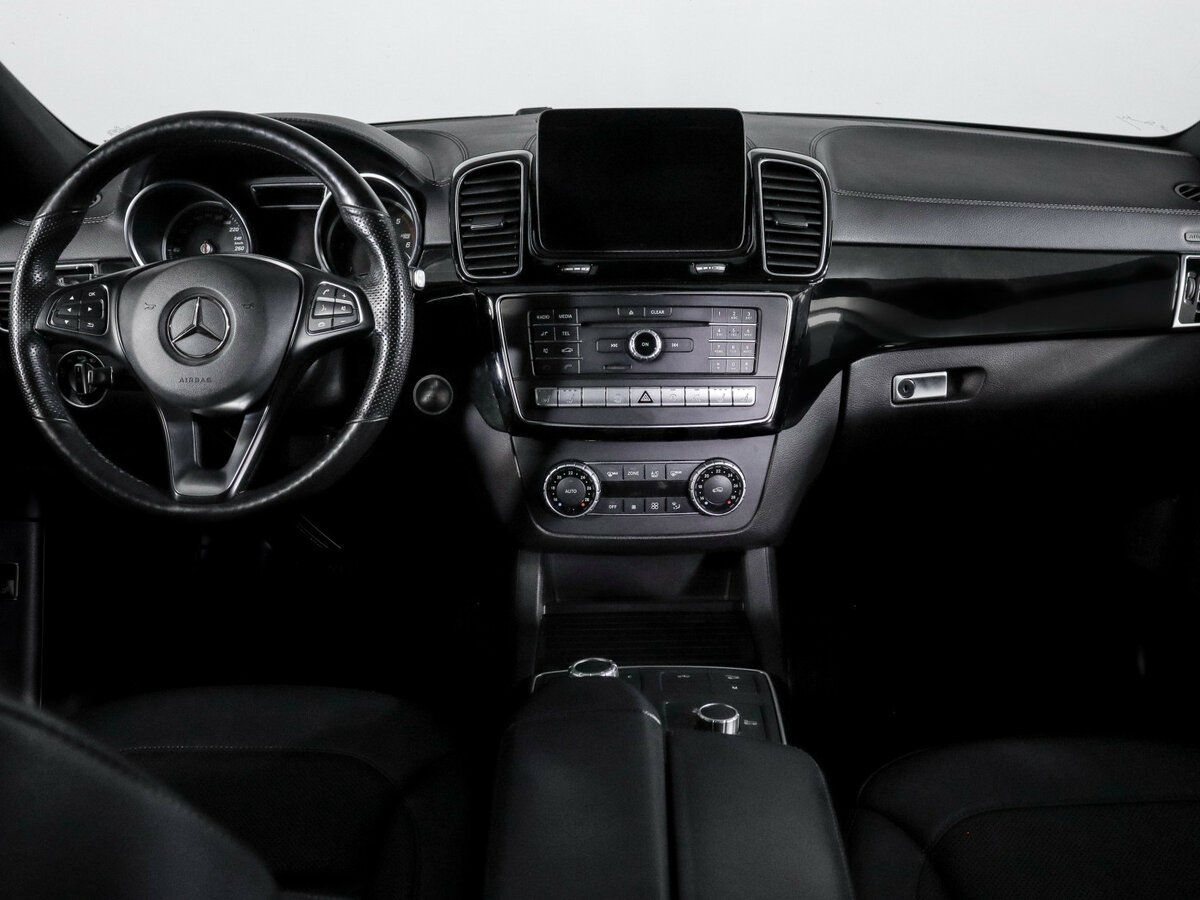 Mercedes-Benz GLE Coupe с пробегом — 2018 год. Фото: #8