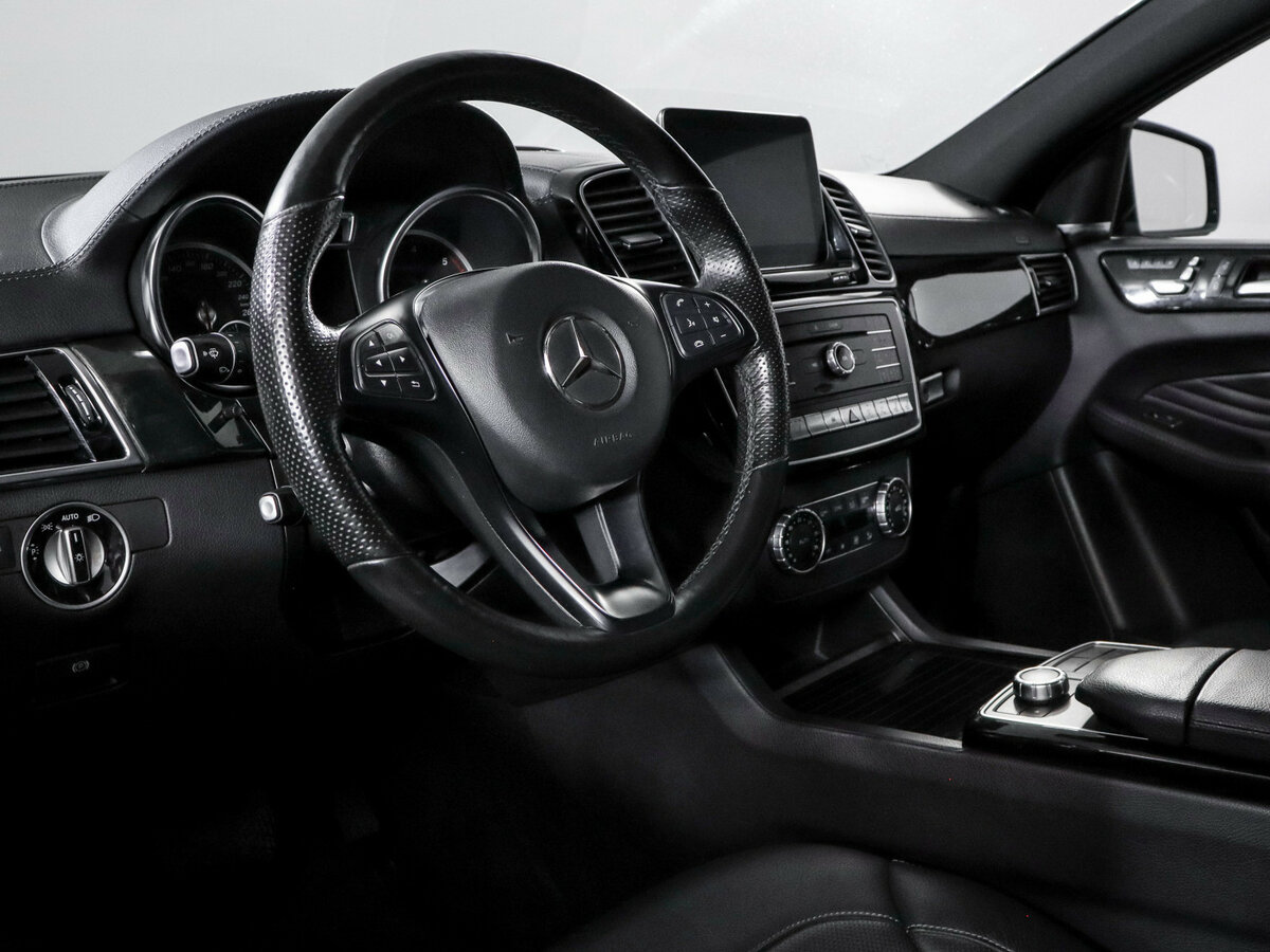 Mercedes-Benz GLE Coupe с пробегом — 2018 год. Фото: #10