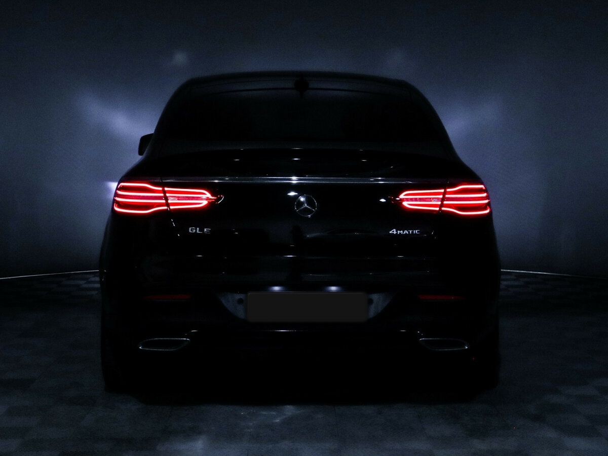 Mercedes-Benz GLE Coupe с пробегом — 2018 год. Фото: #14