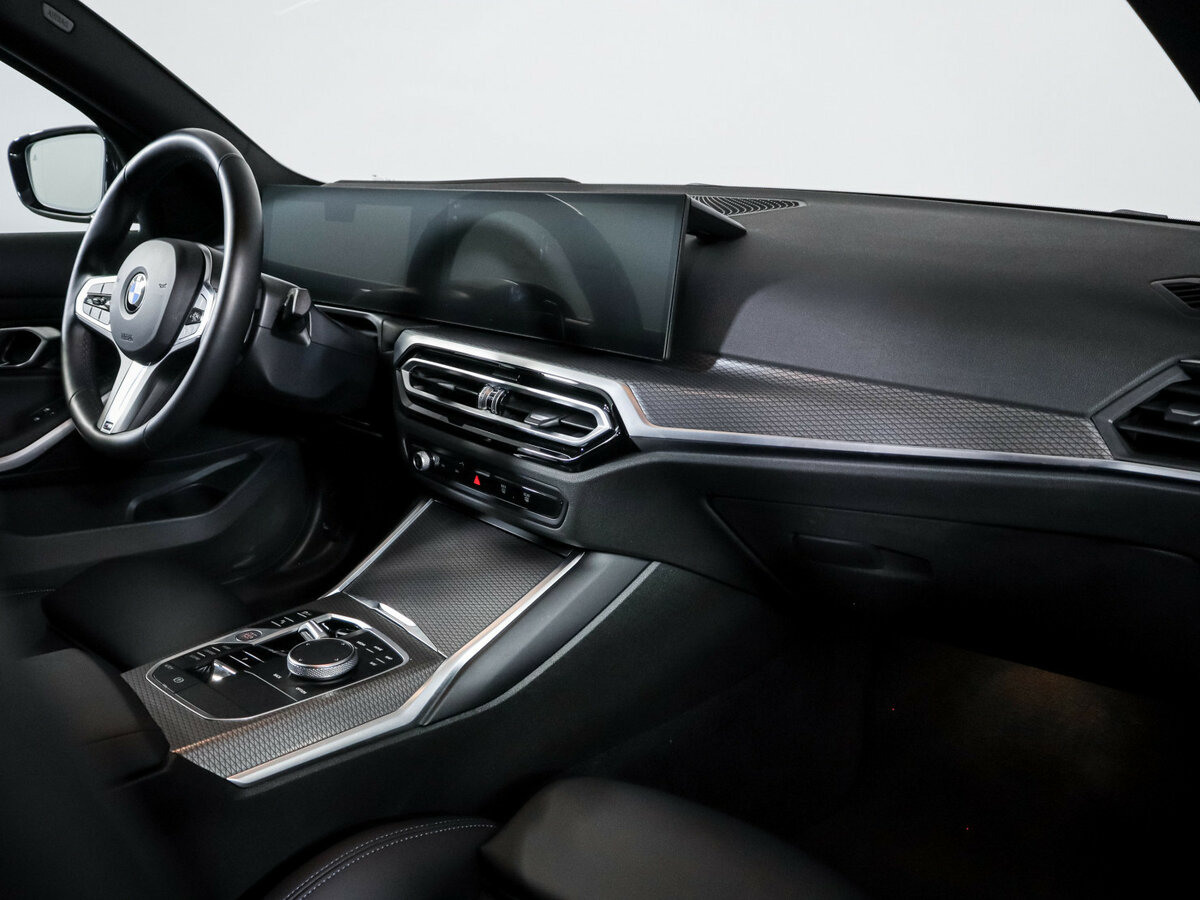 BMW 3 серии с пробегом — 2023 год. Фото: #6