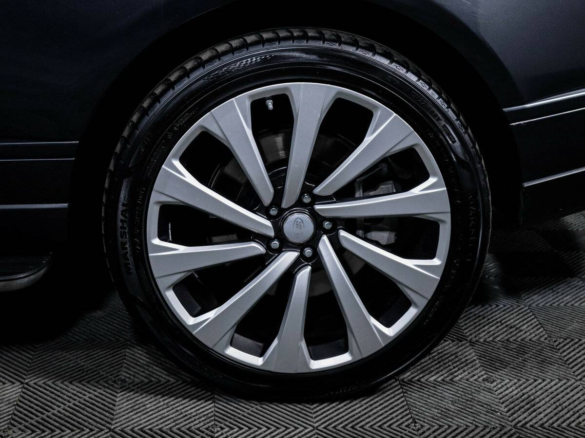 Land Rover Range Rover с пробегом — 2021 год. Фото: #13