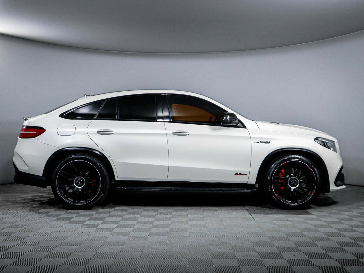 Mercedes-Benz GLE Coupe AMG с пробегом — 2017 год. Фото: #3