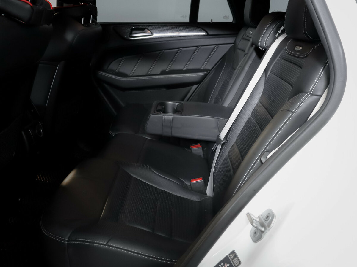 Mercedes-Benz GLE Coupe AMG с пробегом — 2017 год. Фото: #9