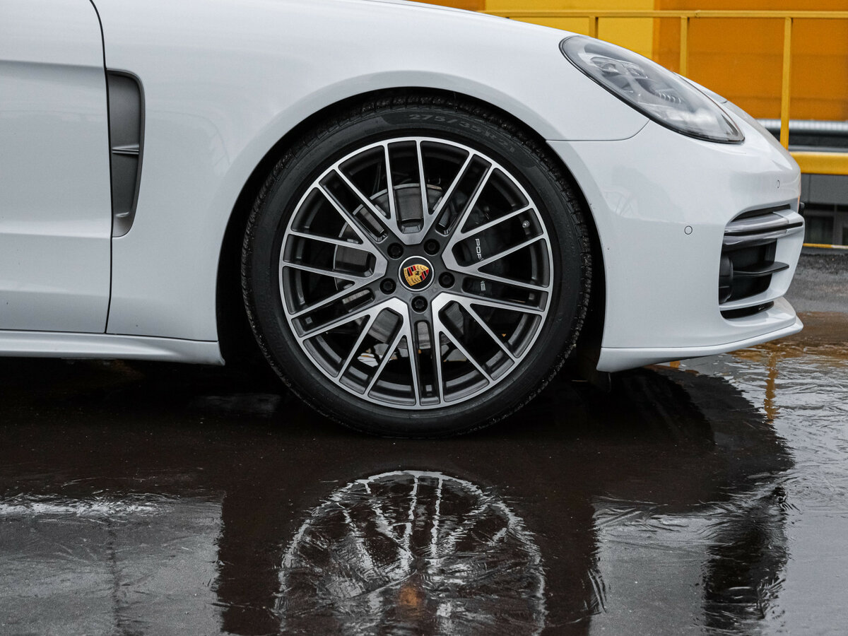 Porsche Panamera с пробегом — 2022 год. Фото: #12