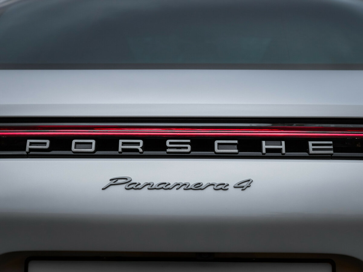Porsche Panamera с пробегом — 2022 год. Фото: #18