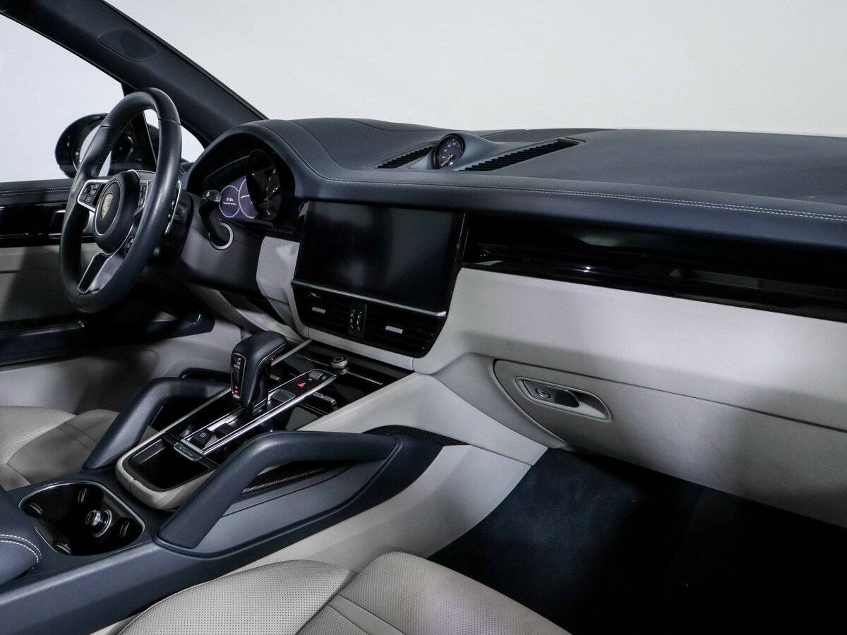Porsche Cayenne с пробегом — 2019 год. Фото: #8