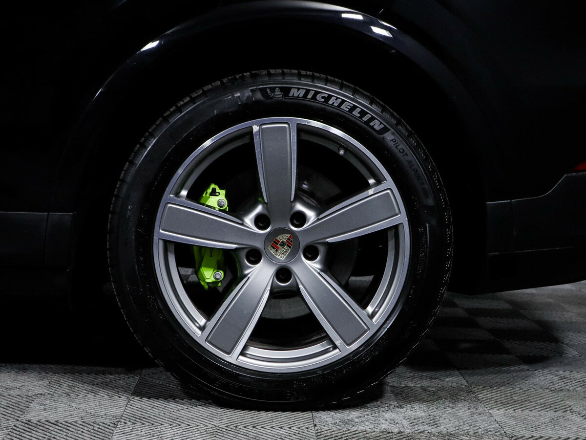 Porsche Cayenne с пробегом — 2019 год. Фото: #13