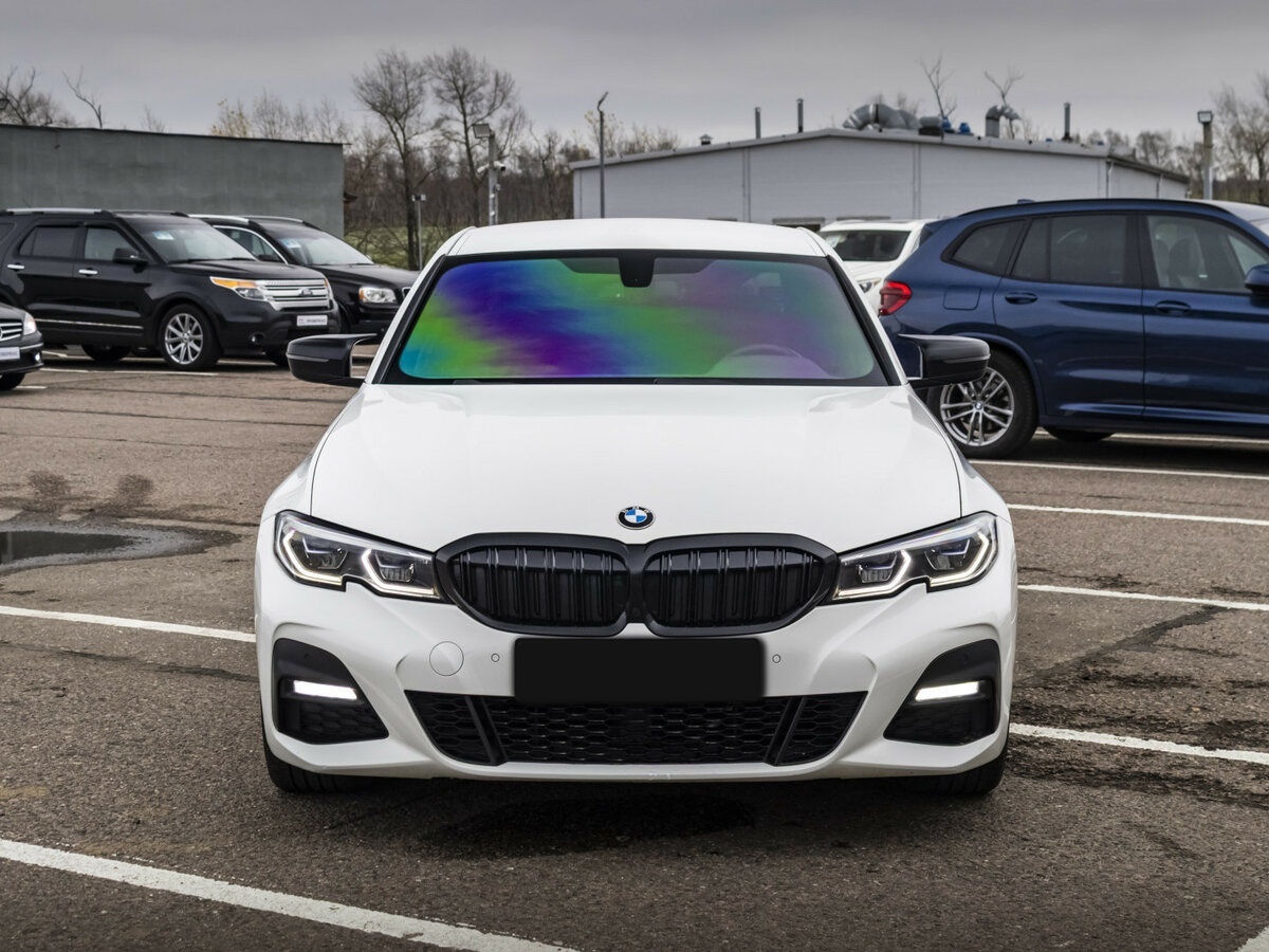BMW 3 серии с пробегом — 2020 год. Фото: #2