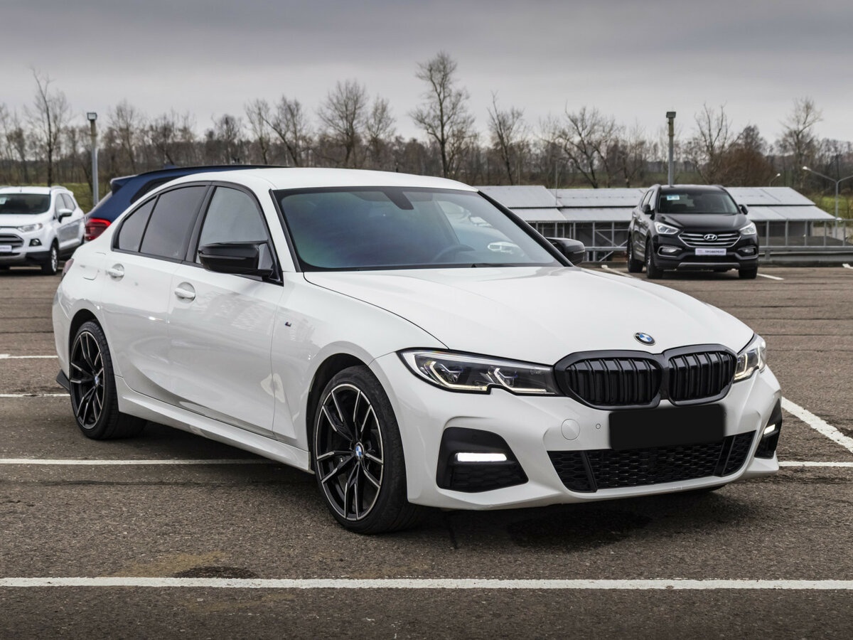 BMW 3 серии с пробегом — 2020 год. Фото: #3