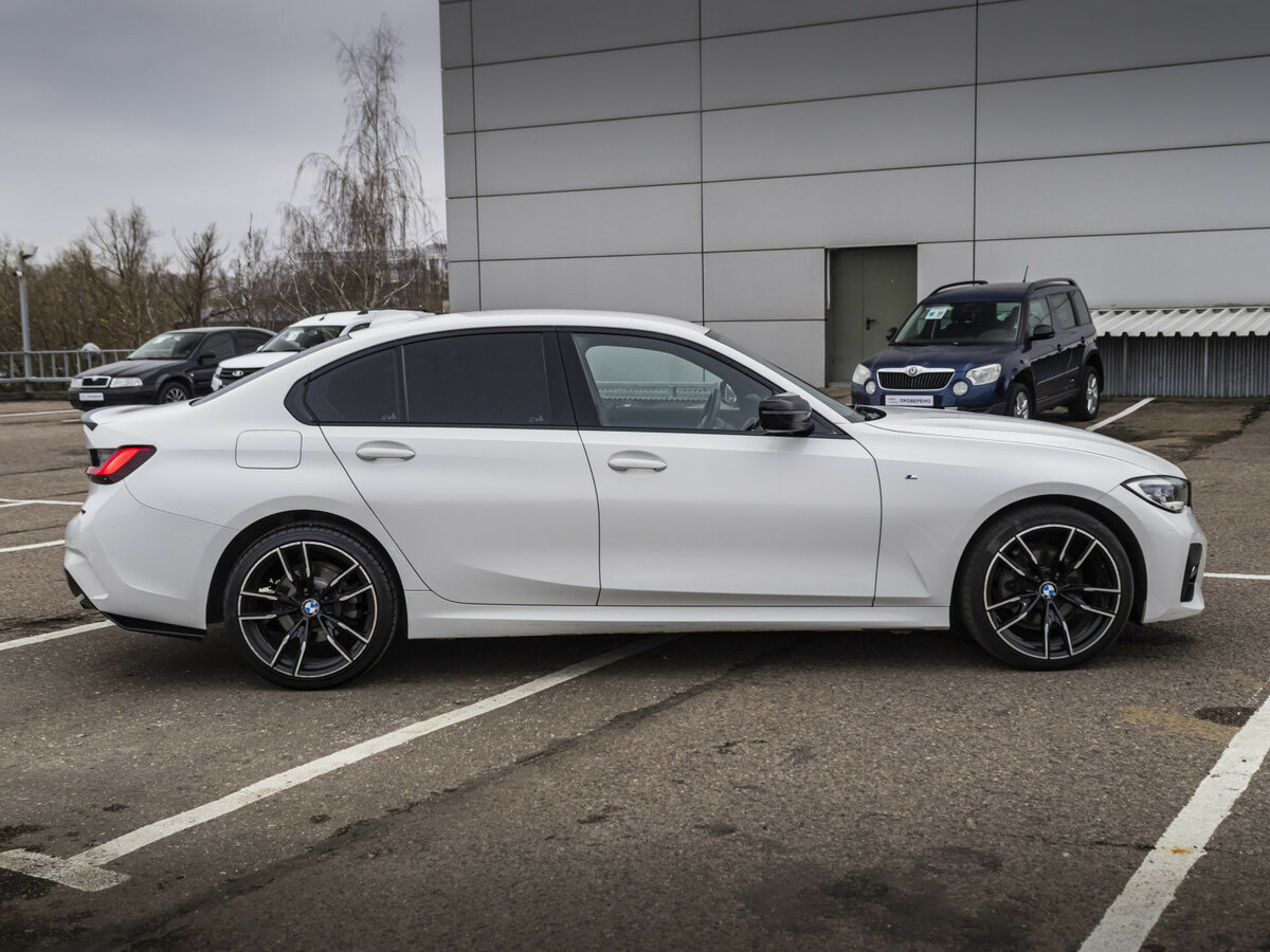 BMW 3 серии с пробегом — 2020 год. Фото: #4