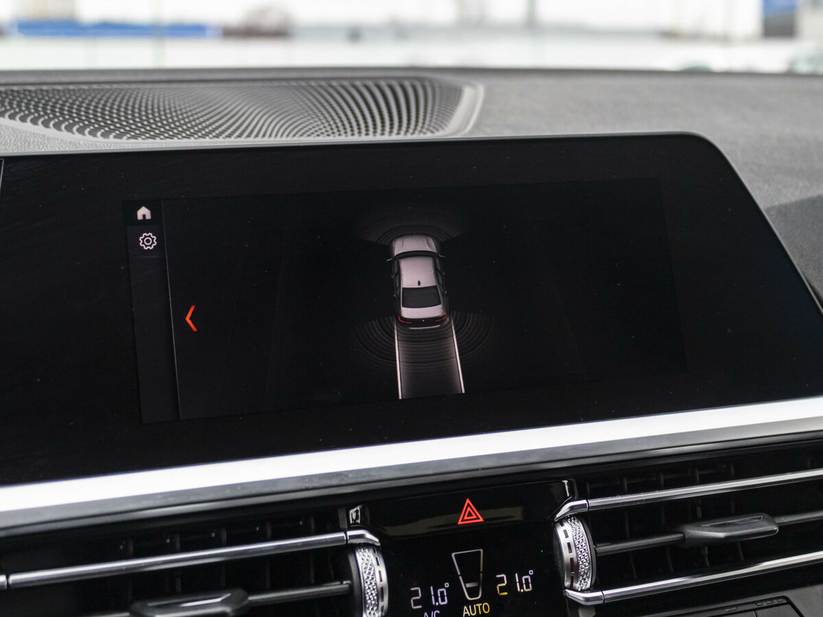 BMW 3 серии с пробегом — 2020 год. Фото: #19